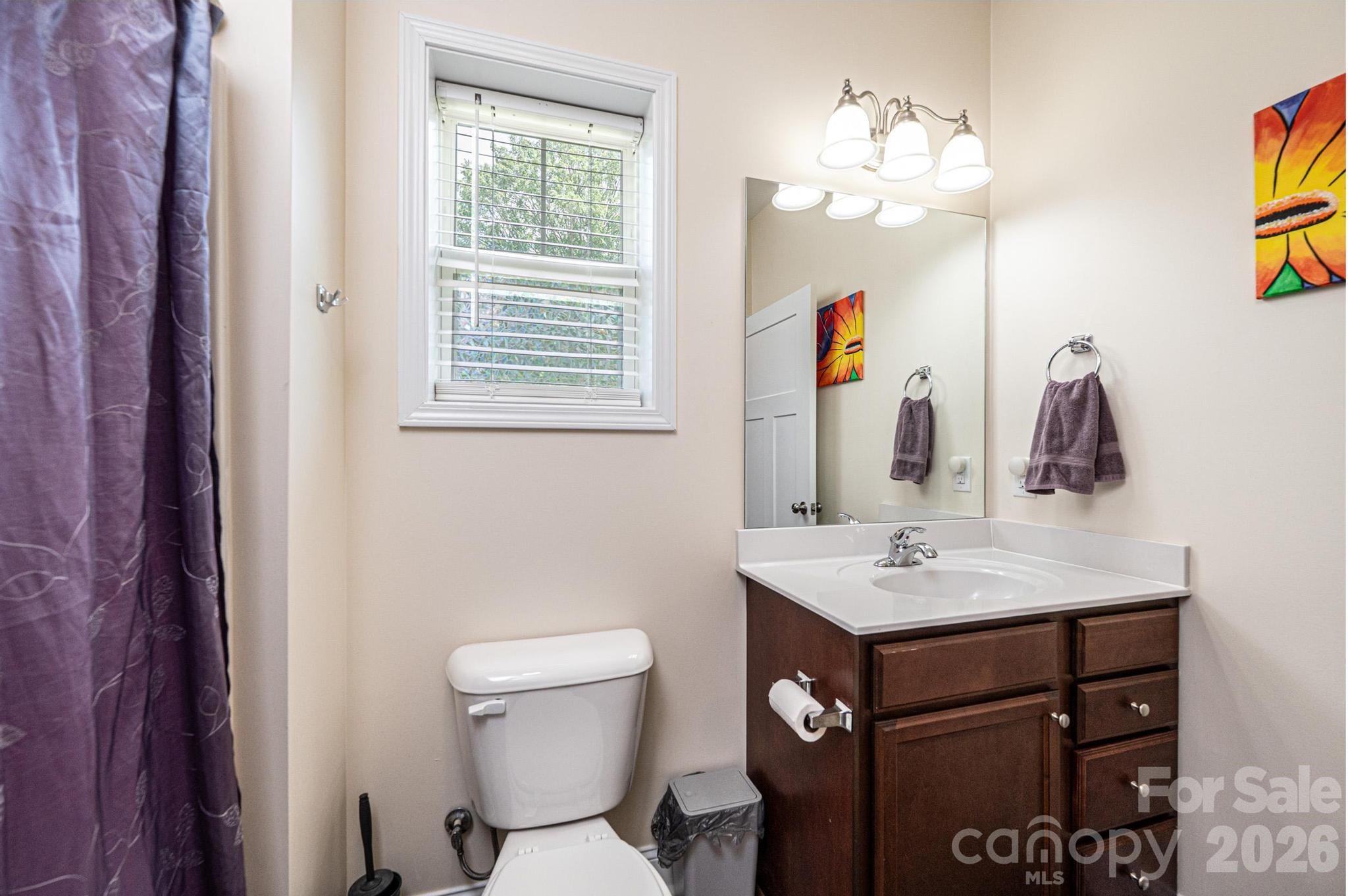 1092 33rd Avenue Loop NE — Hickory
