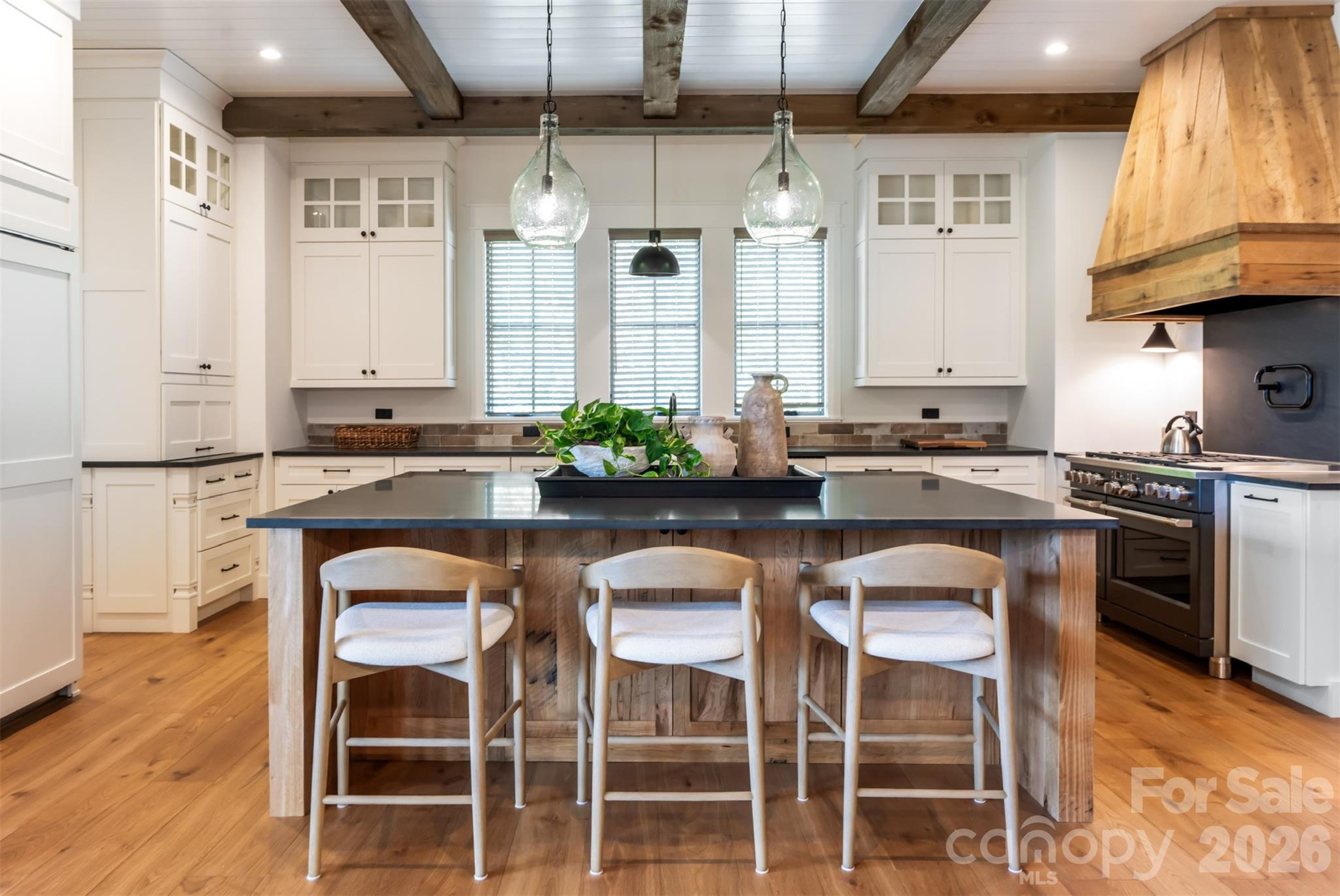 25 Rantis Lane — Black Mountain