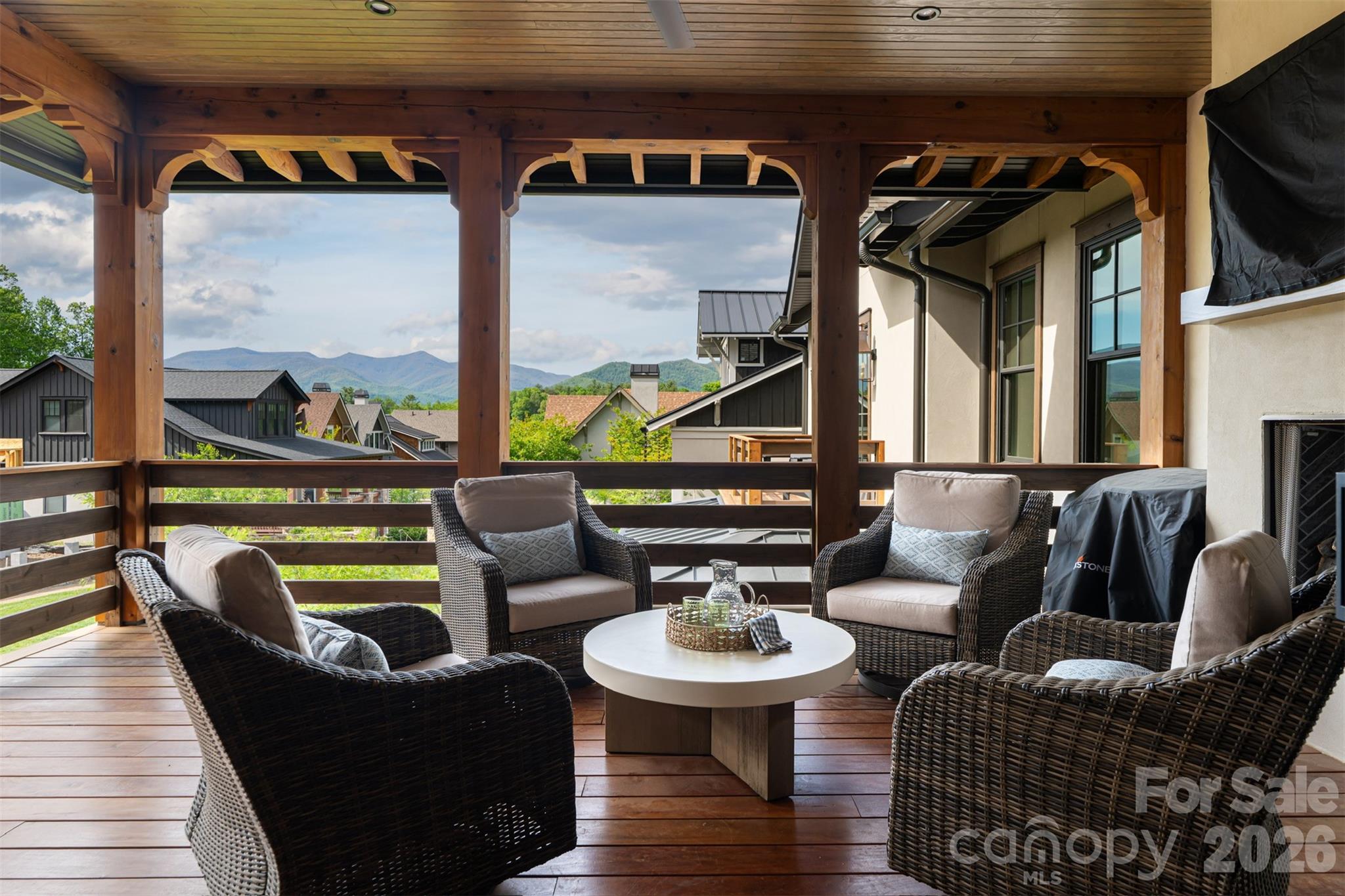 25 Rantis Lane — Black Mountain