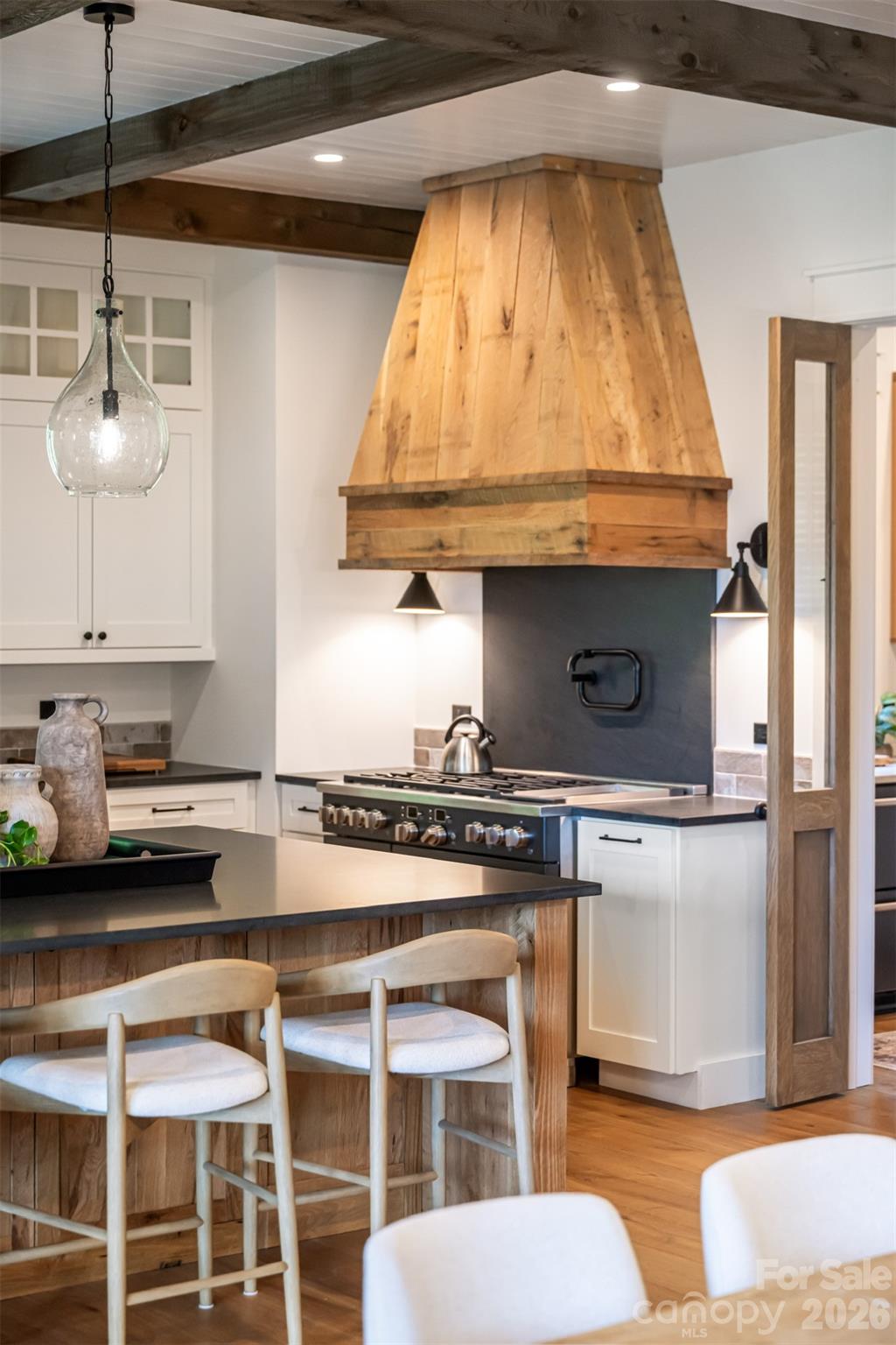 25 Rantis Lane — Black Mountain