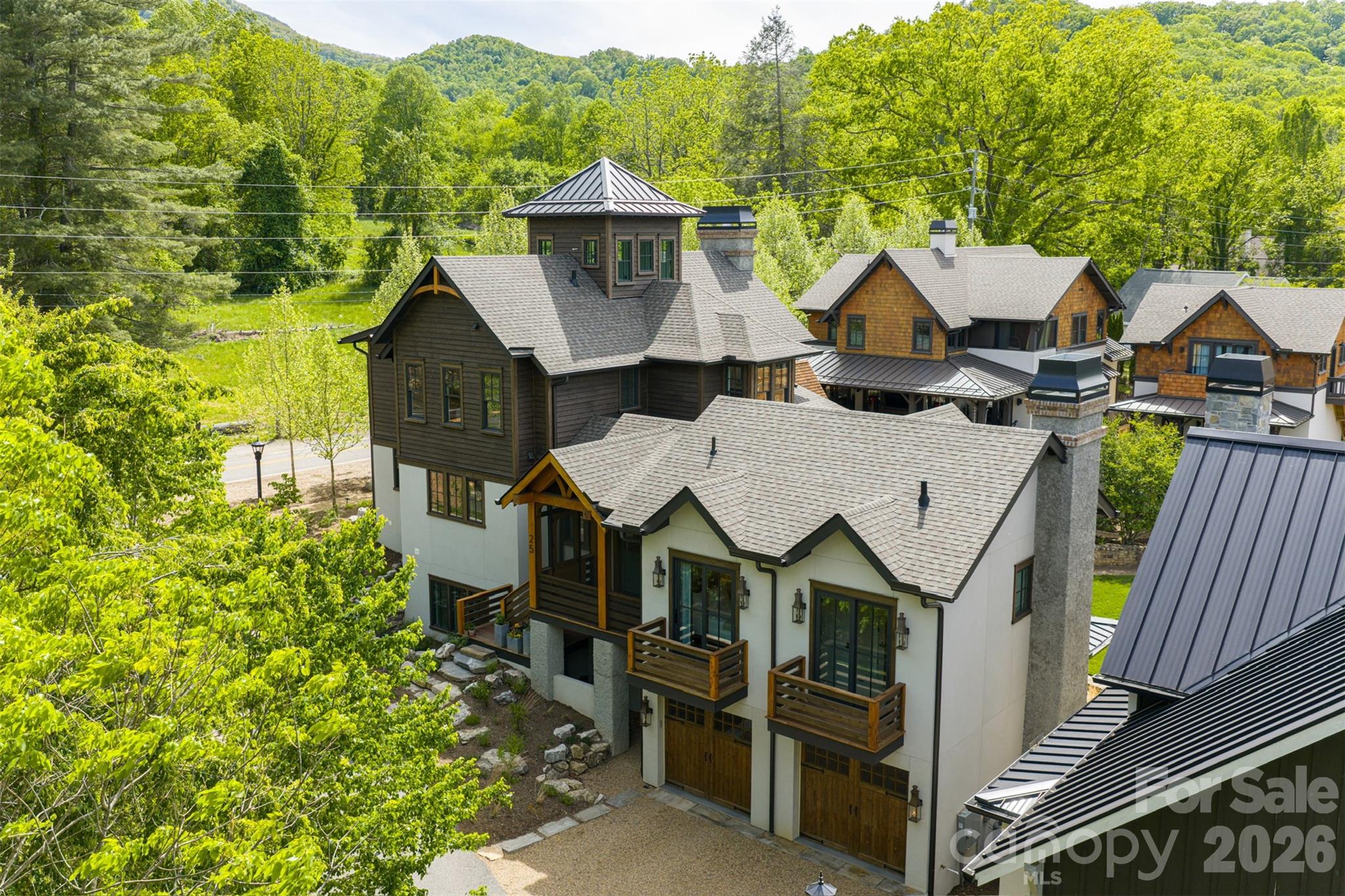 25 Rantis Lane — Black Mountain