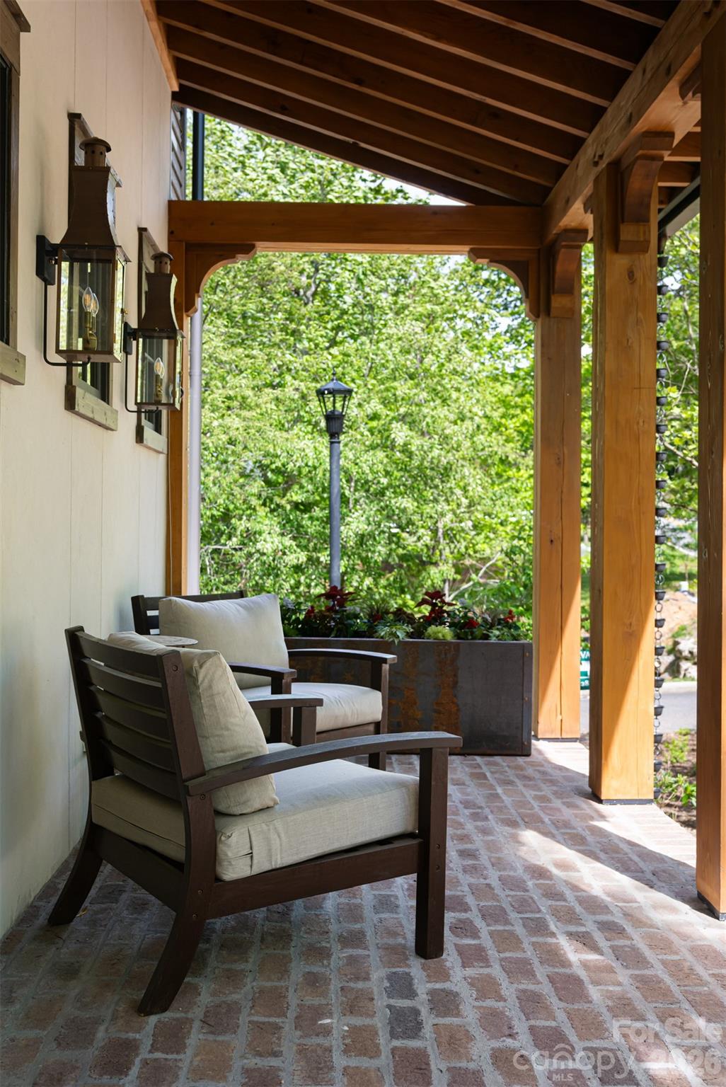 25 Rantis Lane — Black Mountain