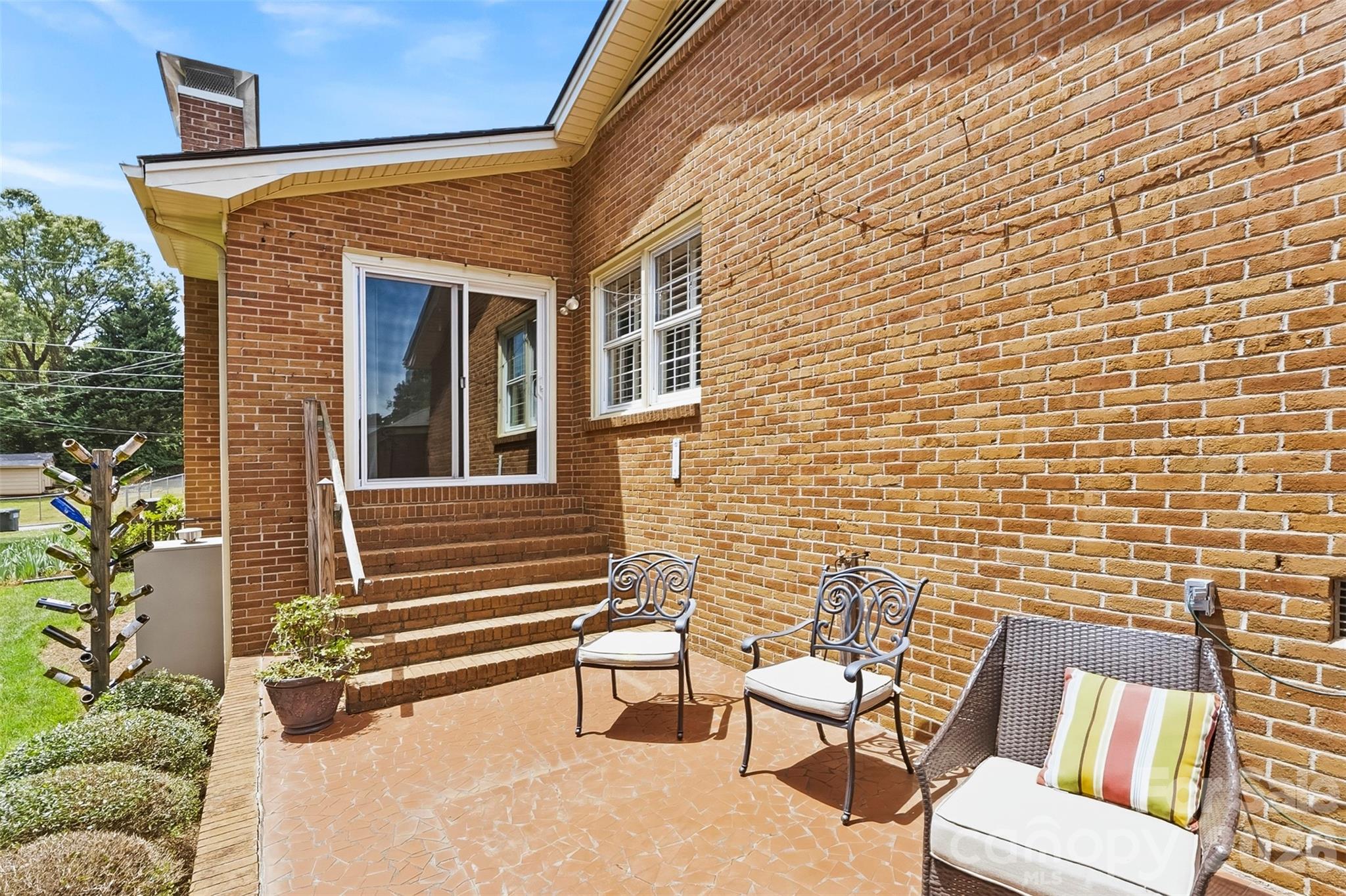 344 Flanagans Lane — Gastonia