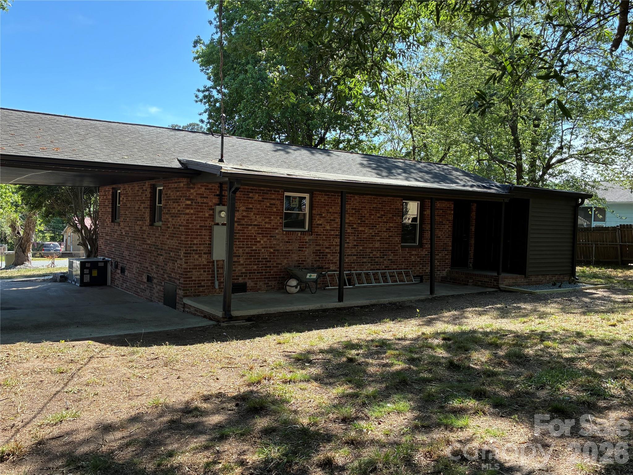 103 Sunset Lane — Bessemer City