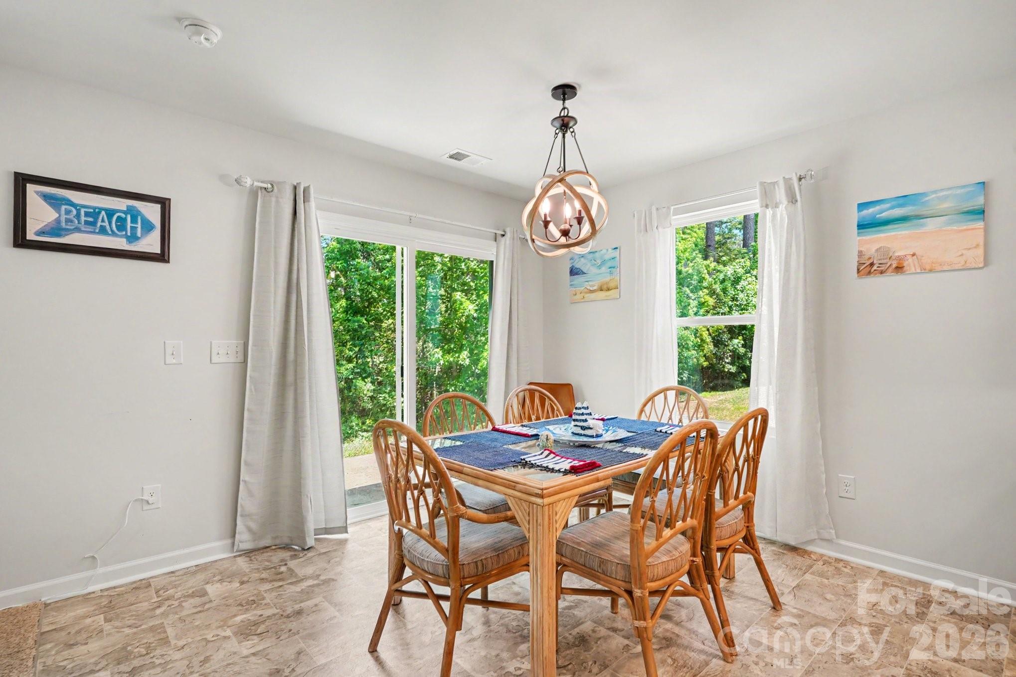 777 Landmark Cove — Calabash