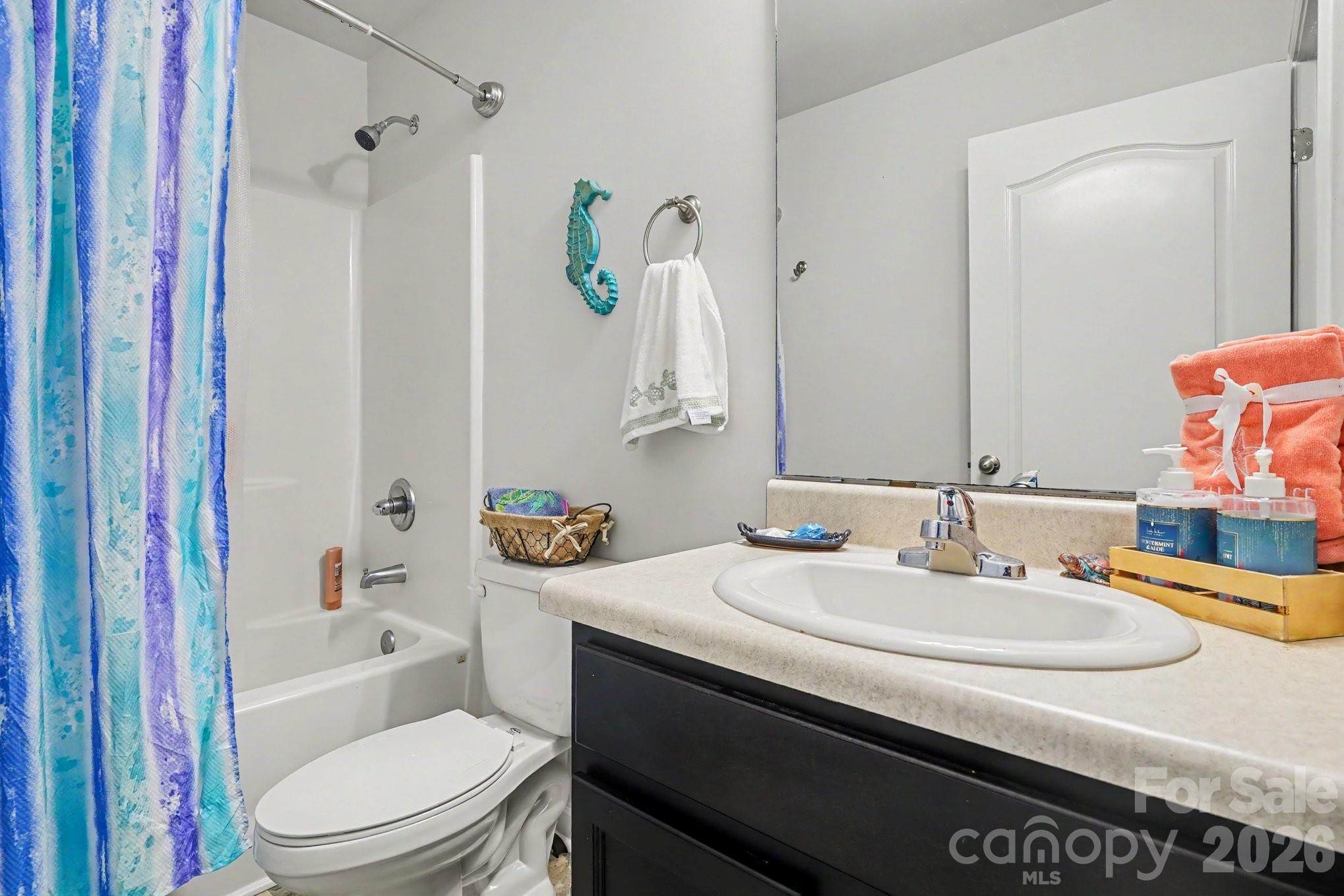 777 Landmark Cove — Calabash