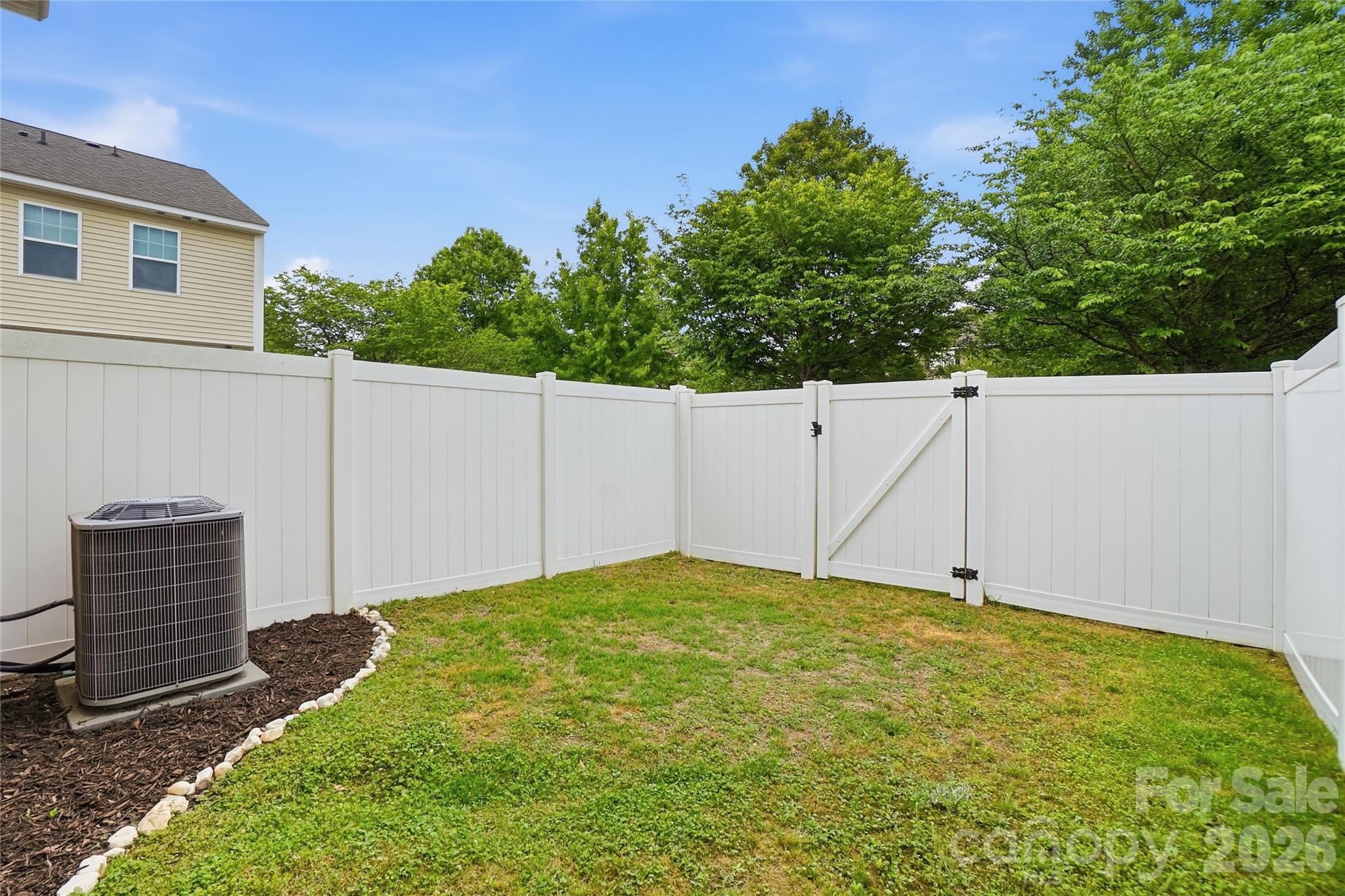 13596 Calloway Glen Drive — Charlotte