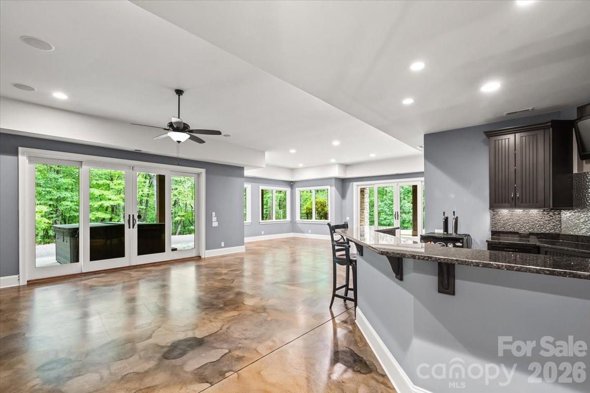 625 Ennis Road — Waxhaw