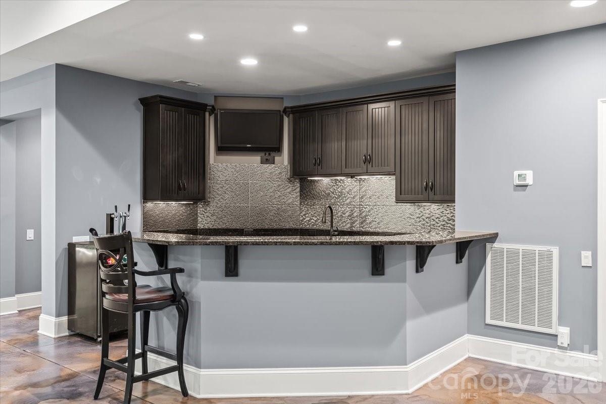 625 Ennis Road — Waxhaw
