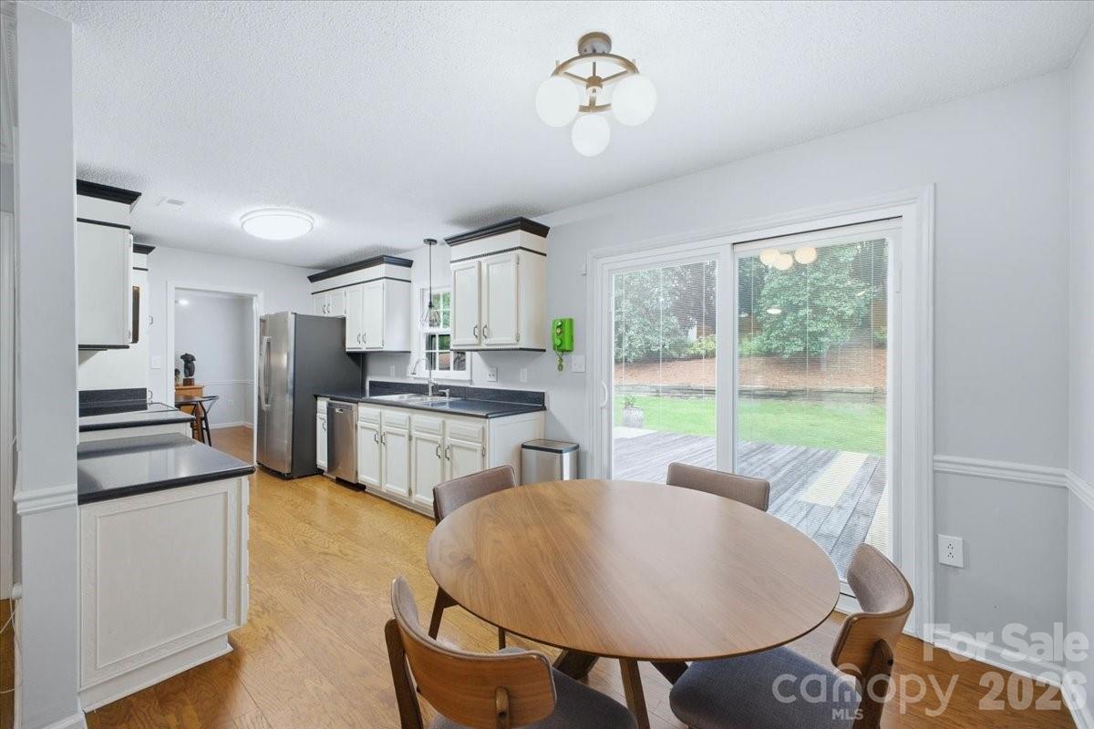 2726 Heidleburg Lane — Charlotte