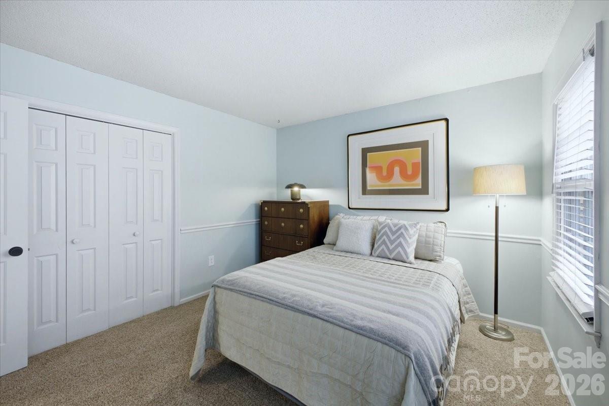 2726 Heidleburg Lane — Charlotte