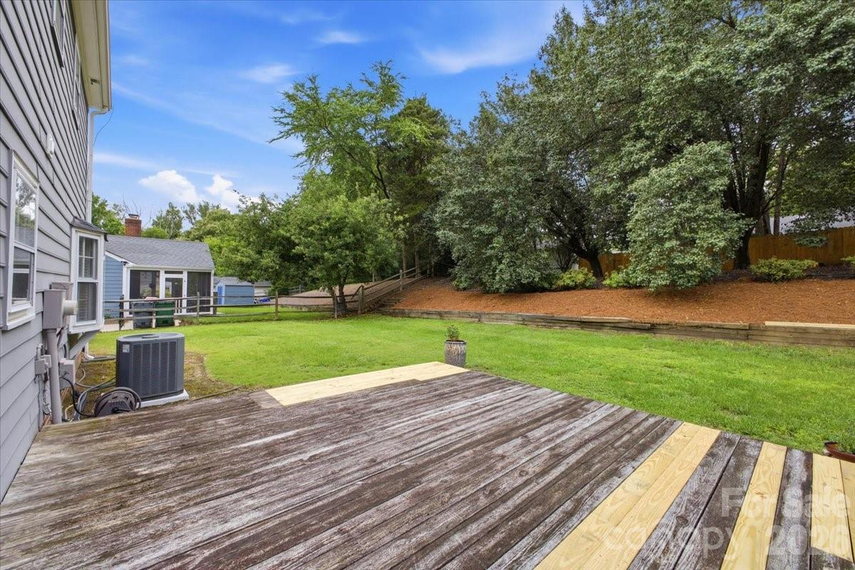 2726 Heidleburg Lane — Charlotte