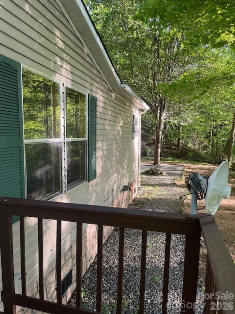 50 E Wabash Drive — Sylva
