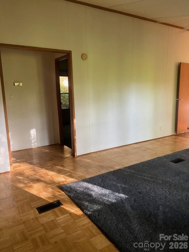 50 E Wabash Drive — Sylva