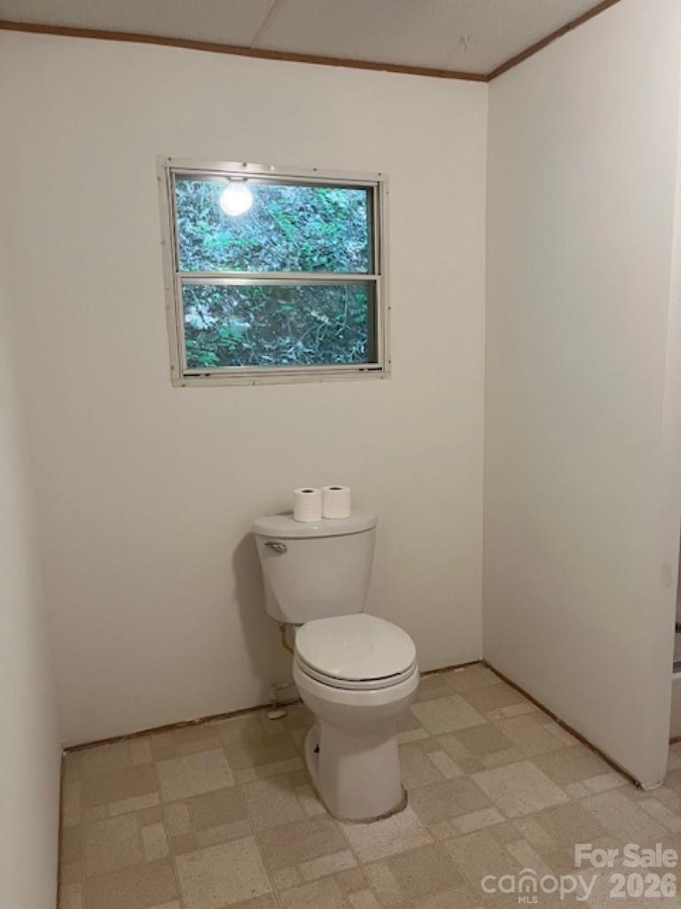 50 E Wabash Drive — Sylva