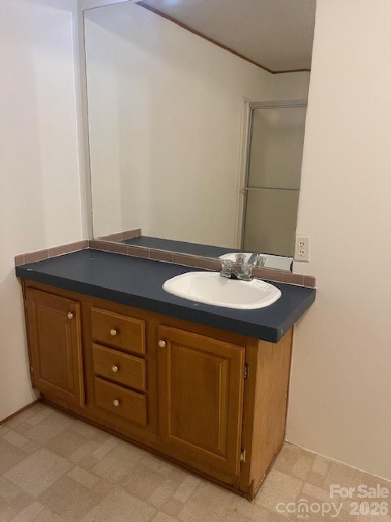 50 E Wabash Drive — Sylva