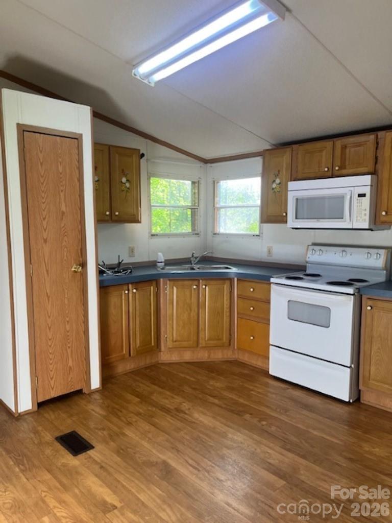 50 E Wabash Drive — Sylva