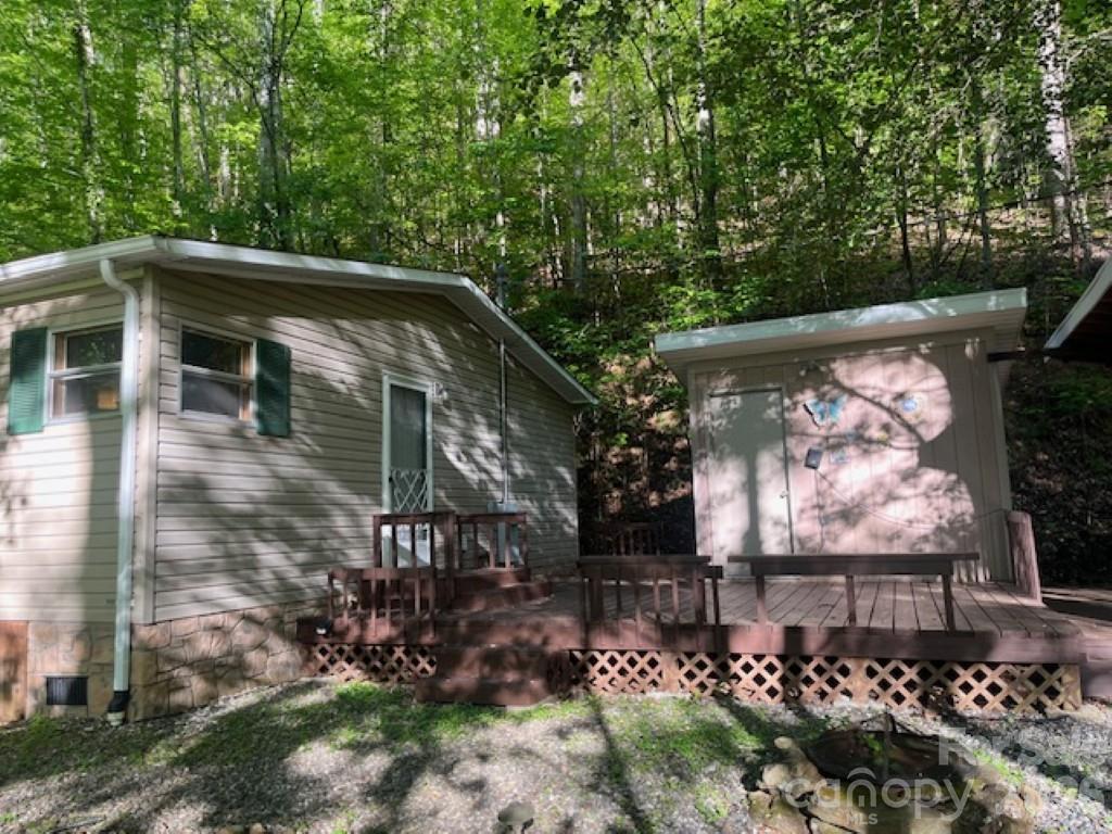 50 E Wabash Drive — Sylva