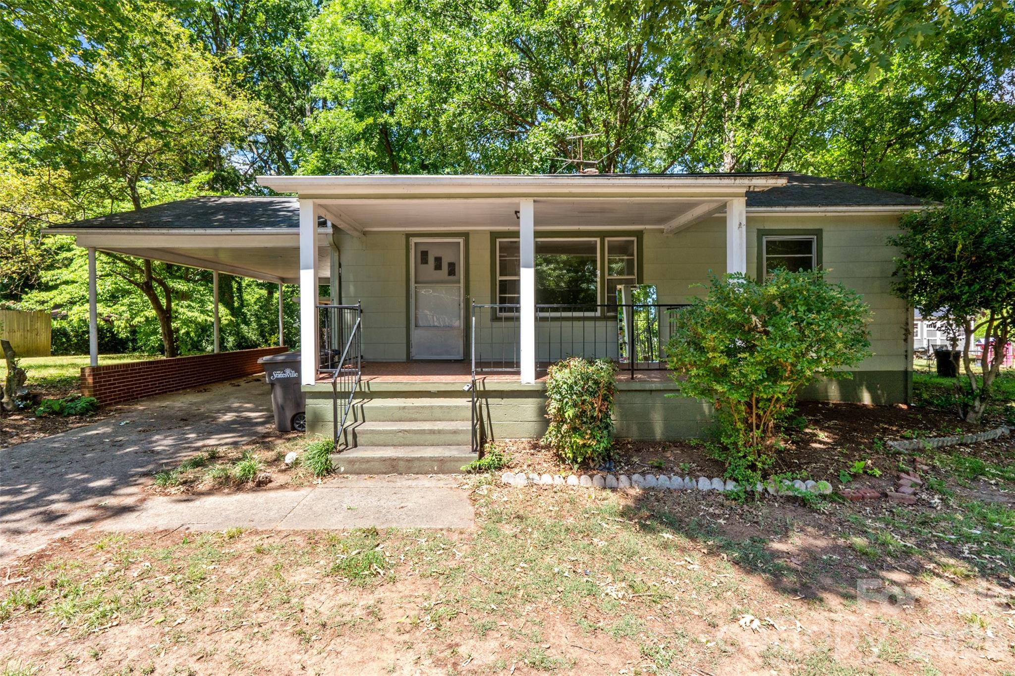 412 Eastside Drive — Statesville