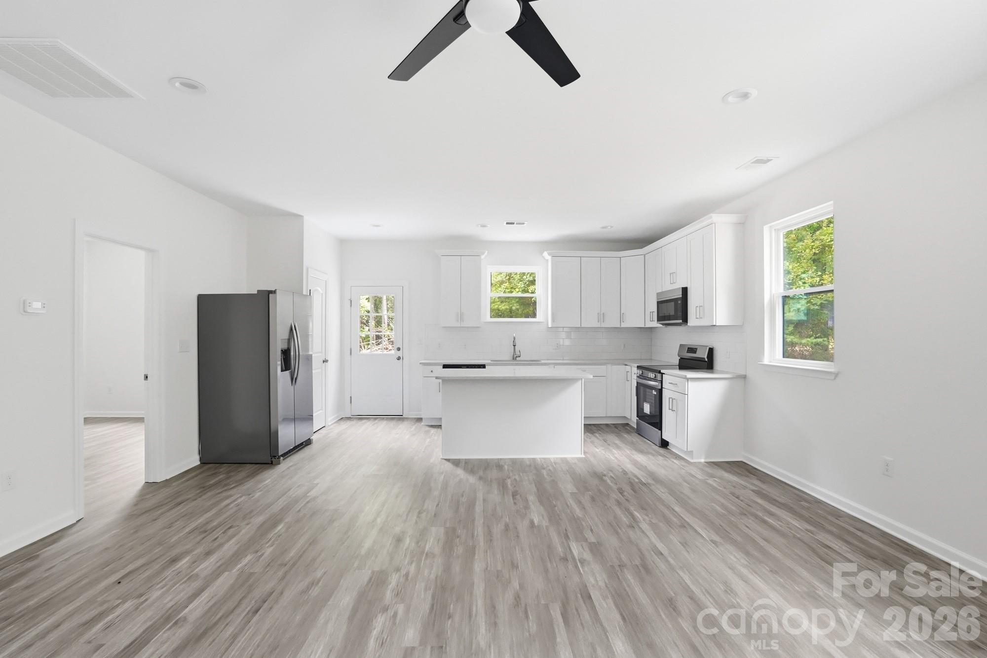 1230 Wilmington Avenue — Statesville