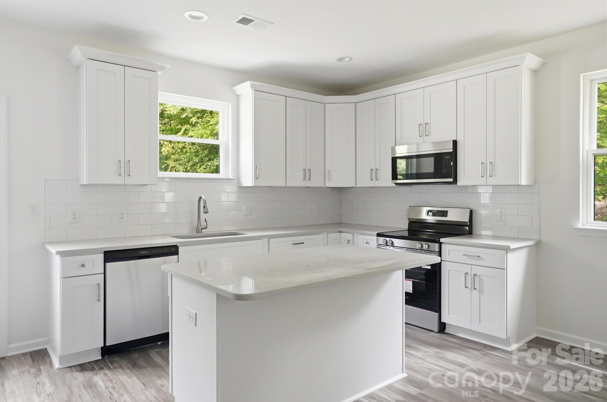1230 Wilmington Avenue — Statesville