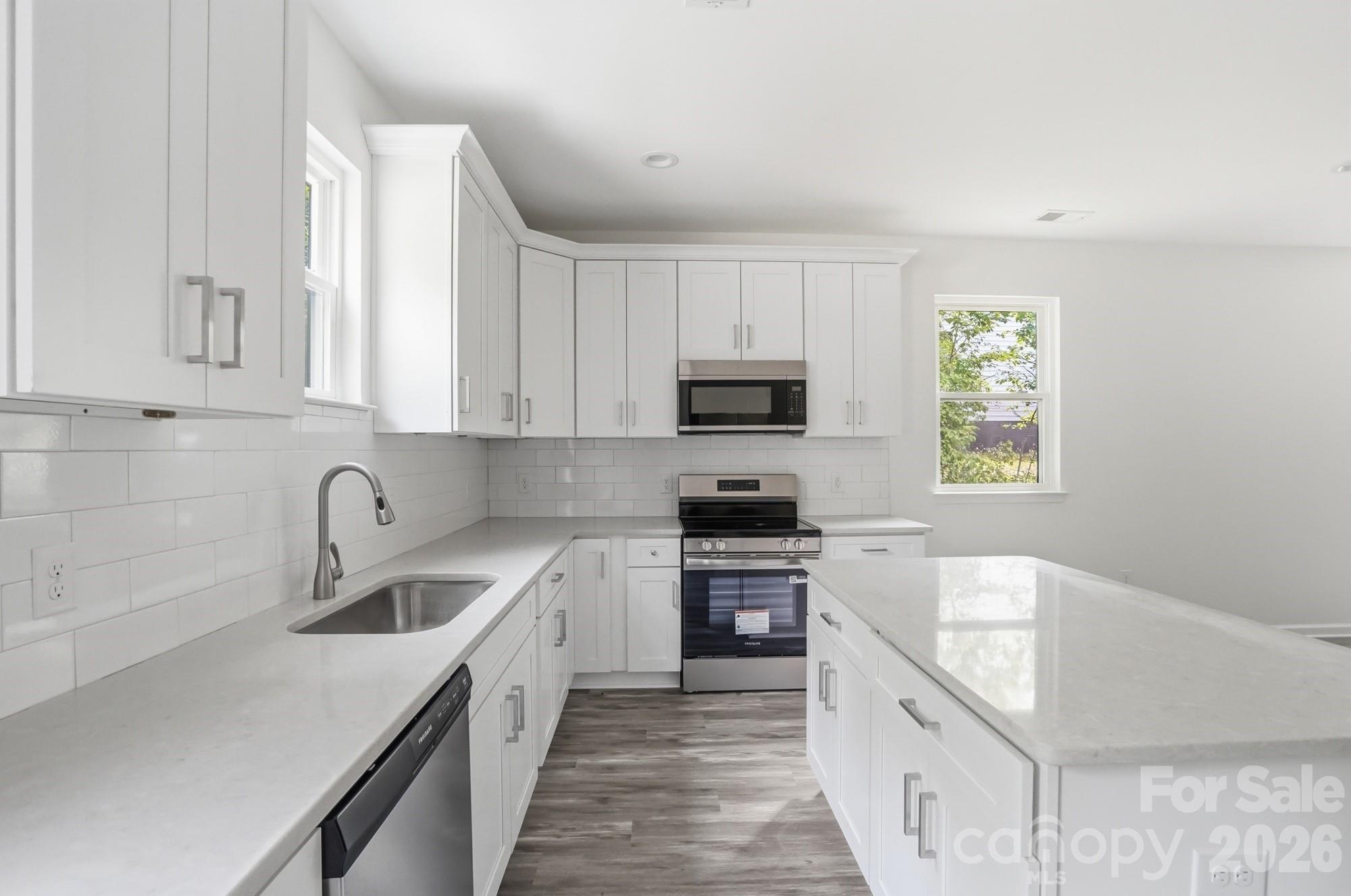1230 Wilmington Avenue — Statesville