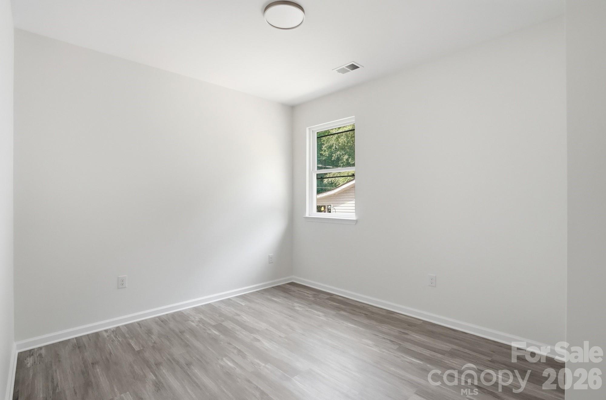 1230 Wilmington Avenue — Statesville