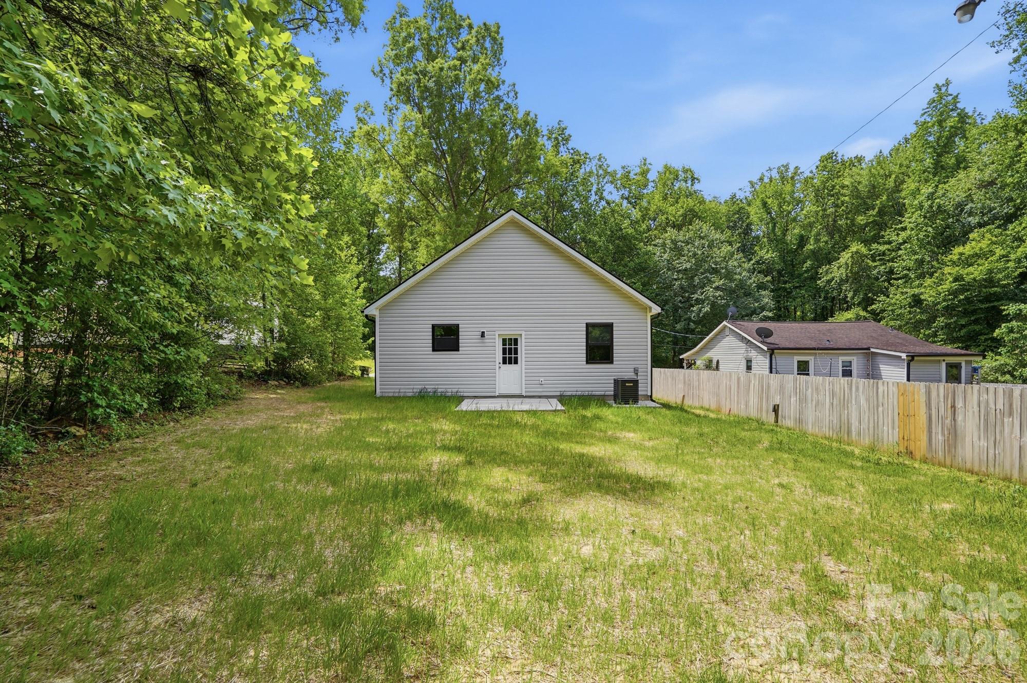 1230 Wilmington Avenue — Statesville