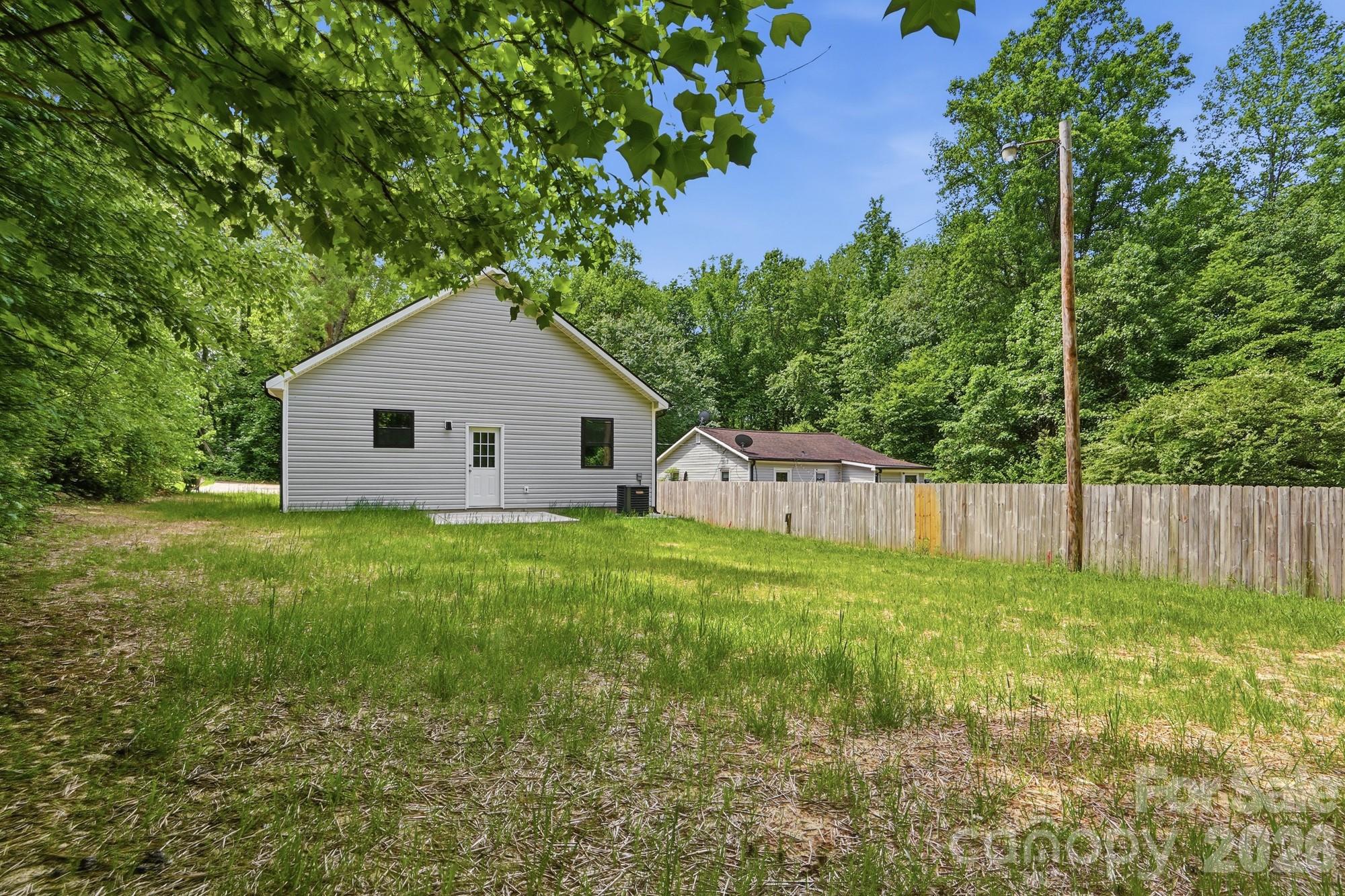 1230 Wilmington Avenue — Statesville