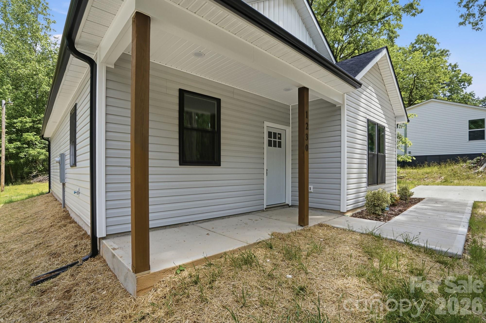 1230 Wilmington Avenue — Statesville