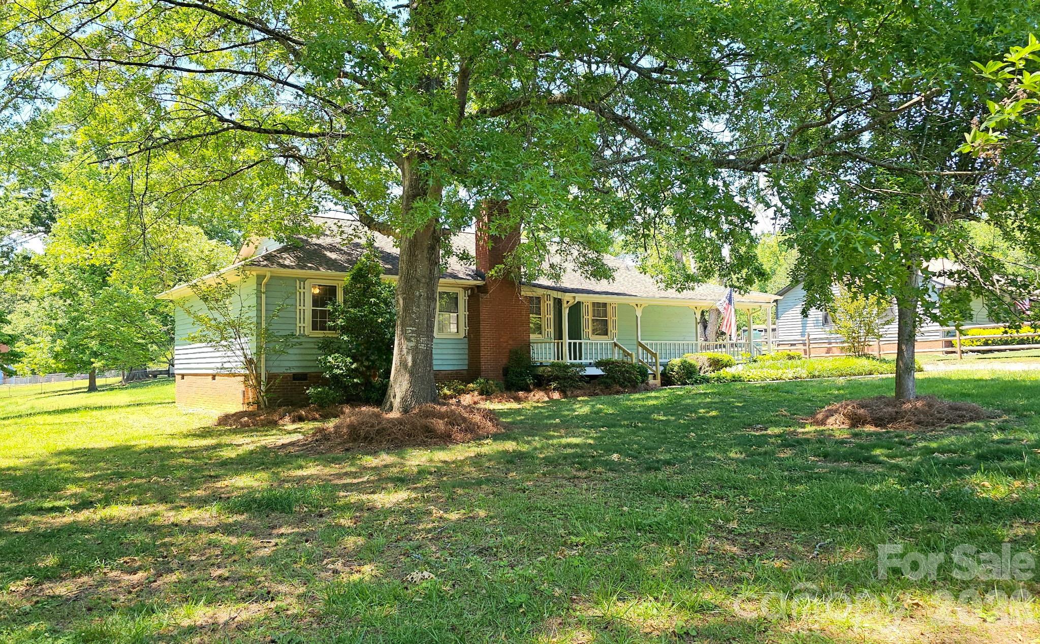 6016 Indian Brook Drive — Matthews