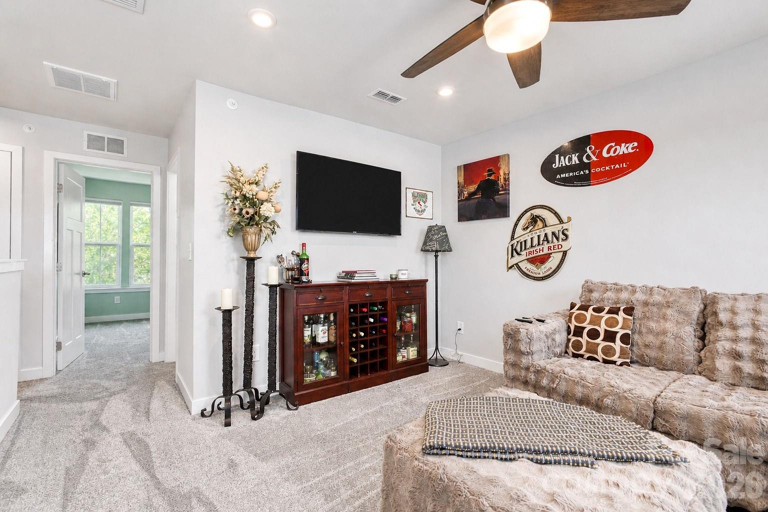 268 Parkwood Avenue — Charlotte