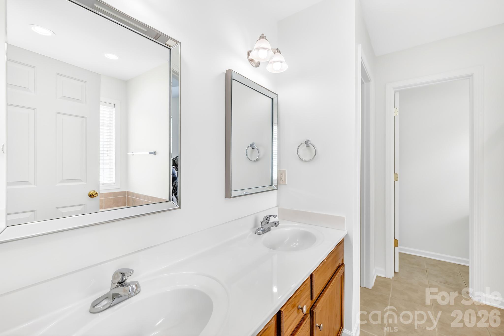 328 River Birch Circle — Mooresville