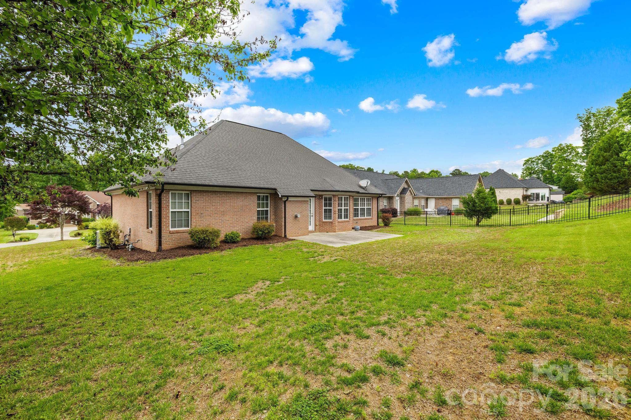 328 River Birch Circle — Mooresville