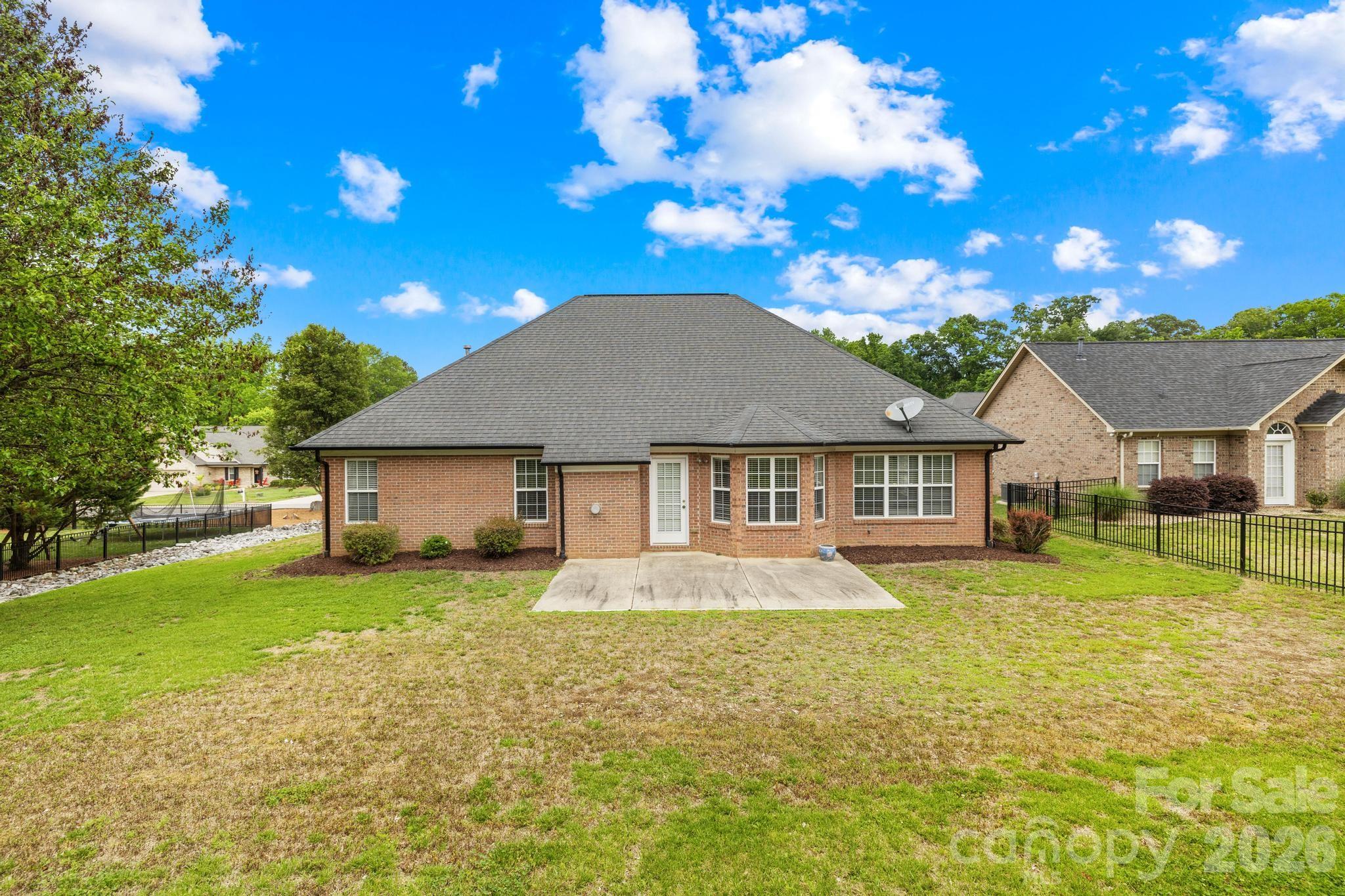328 River Birch Circle — Mooresville