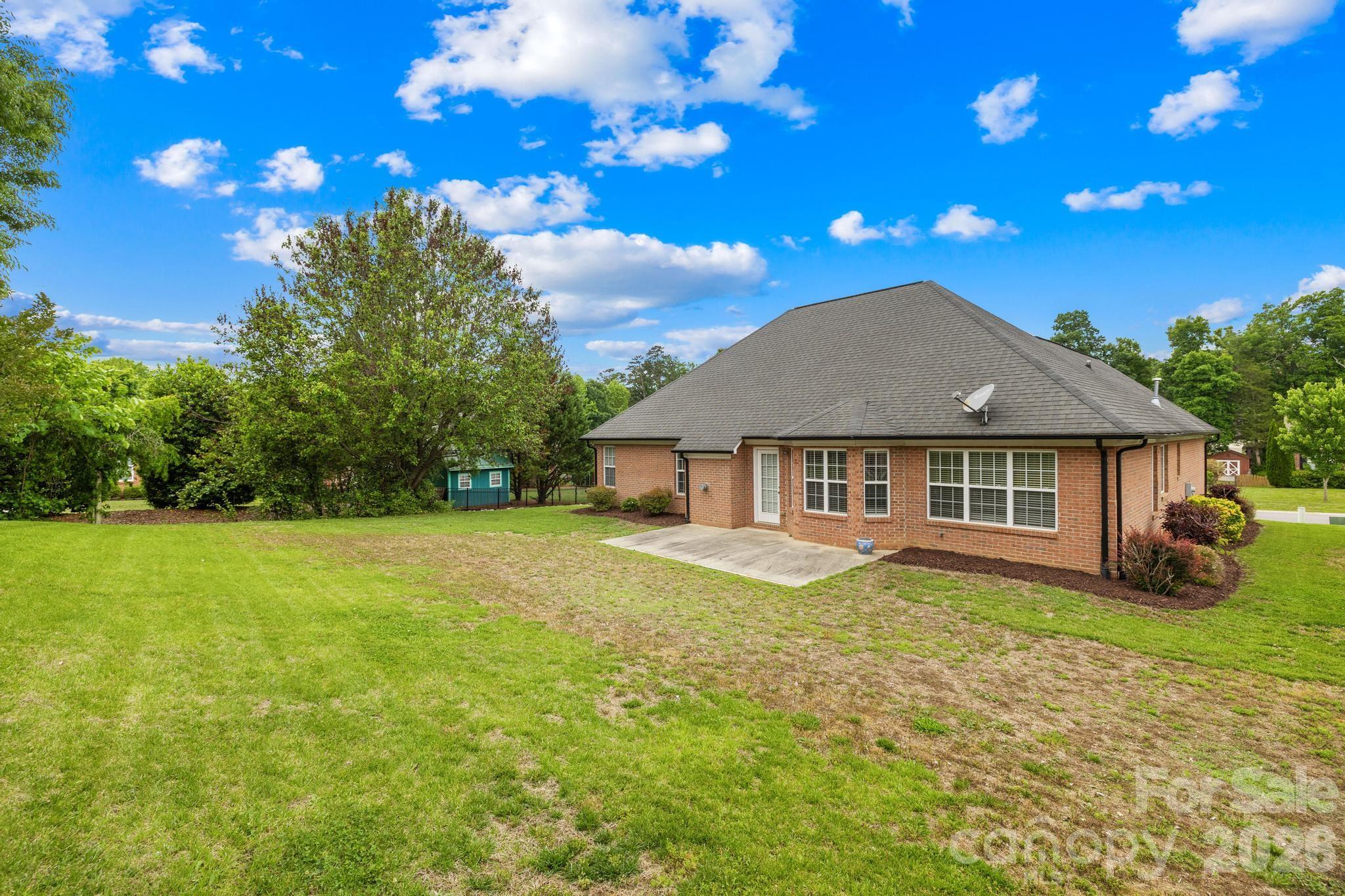 328 River Birch Circle — Mooresville