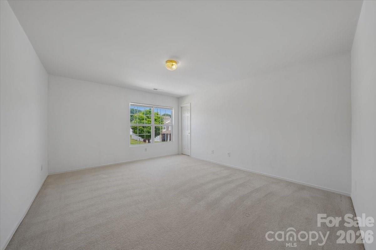 1000 Silverberry Street — Gastonia