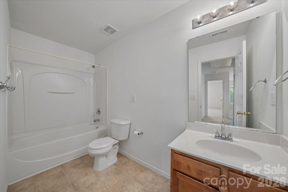 1000 Silverberry Street — Gastonia