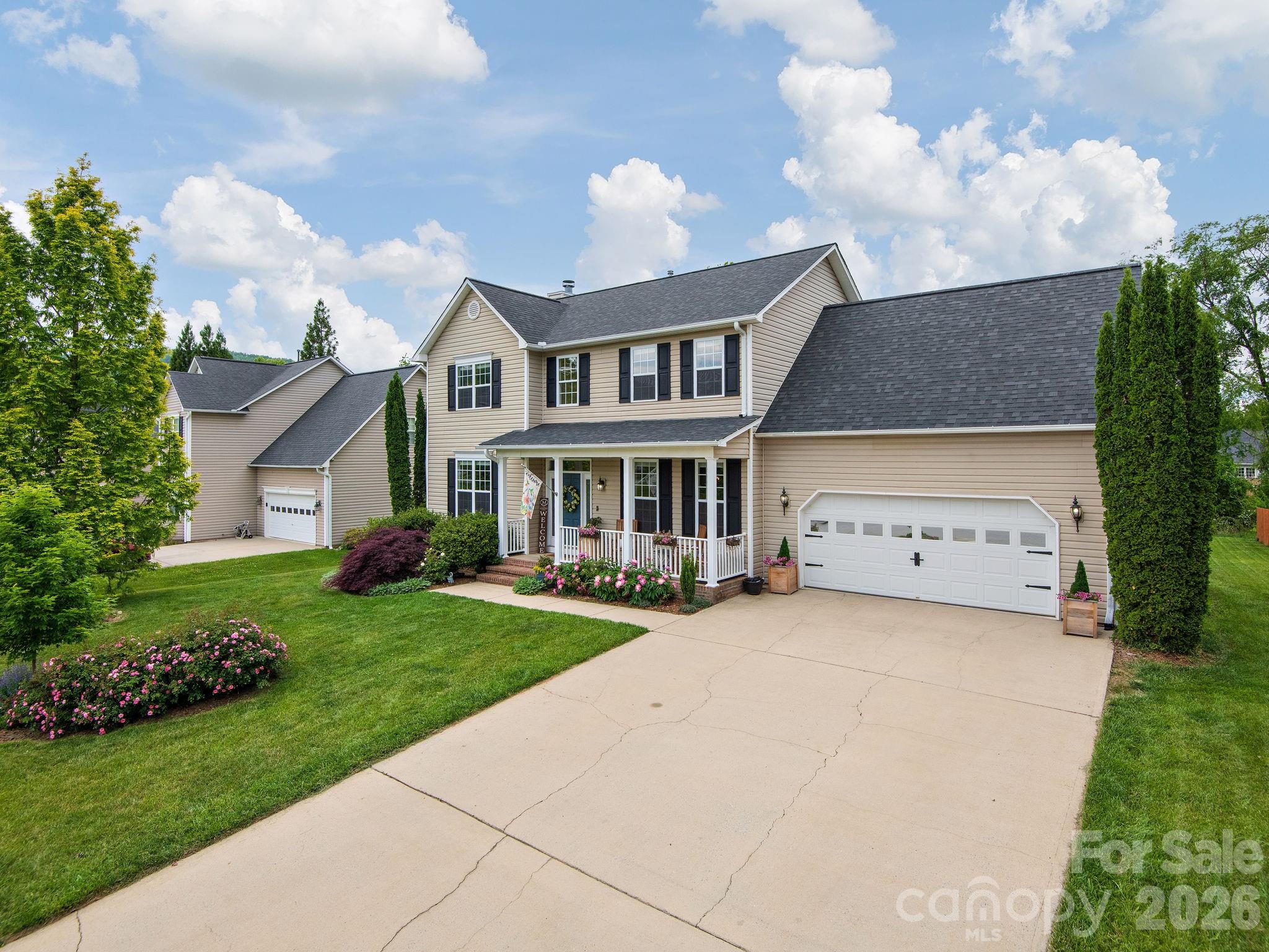 288 Walnut Crest Road — Fletcher