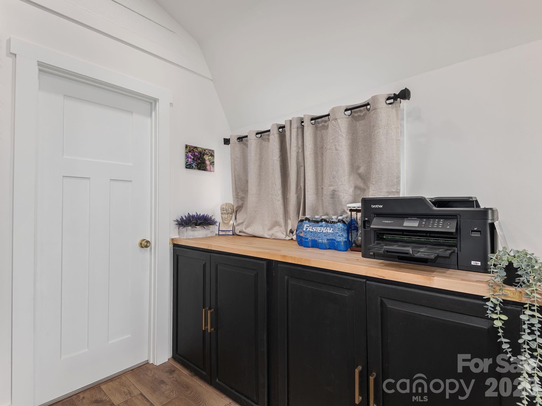 288 Walnut Crest Road — Fletcher