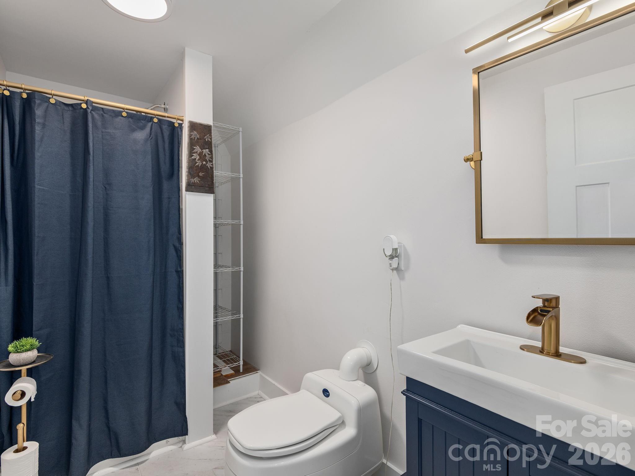 288 Walnut Crest Road — Fletcher