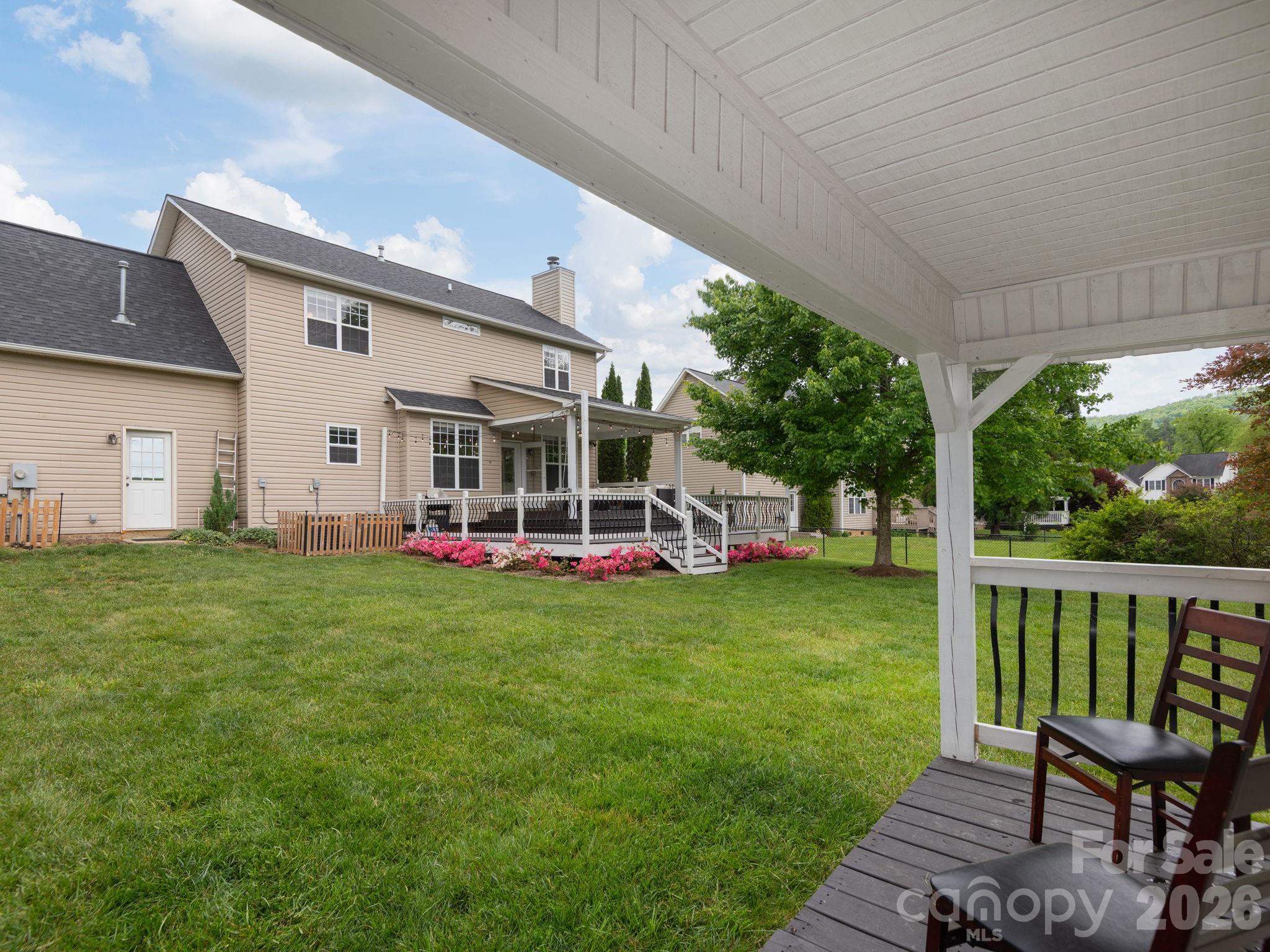 288 Walnut Crest Road — Fletcher