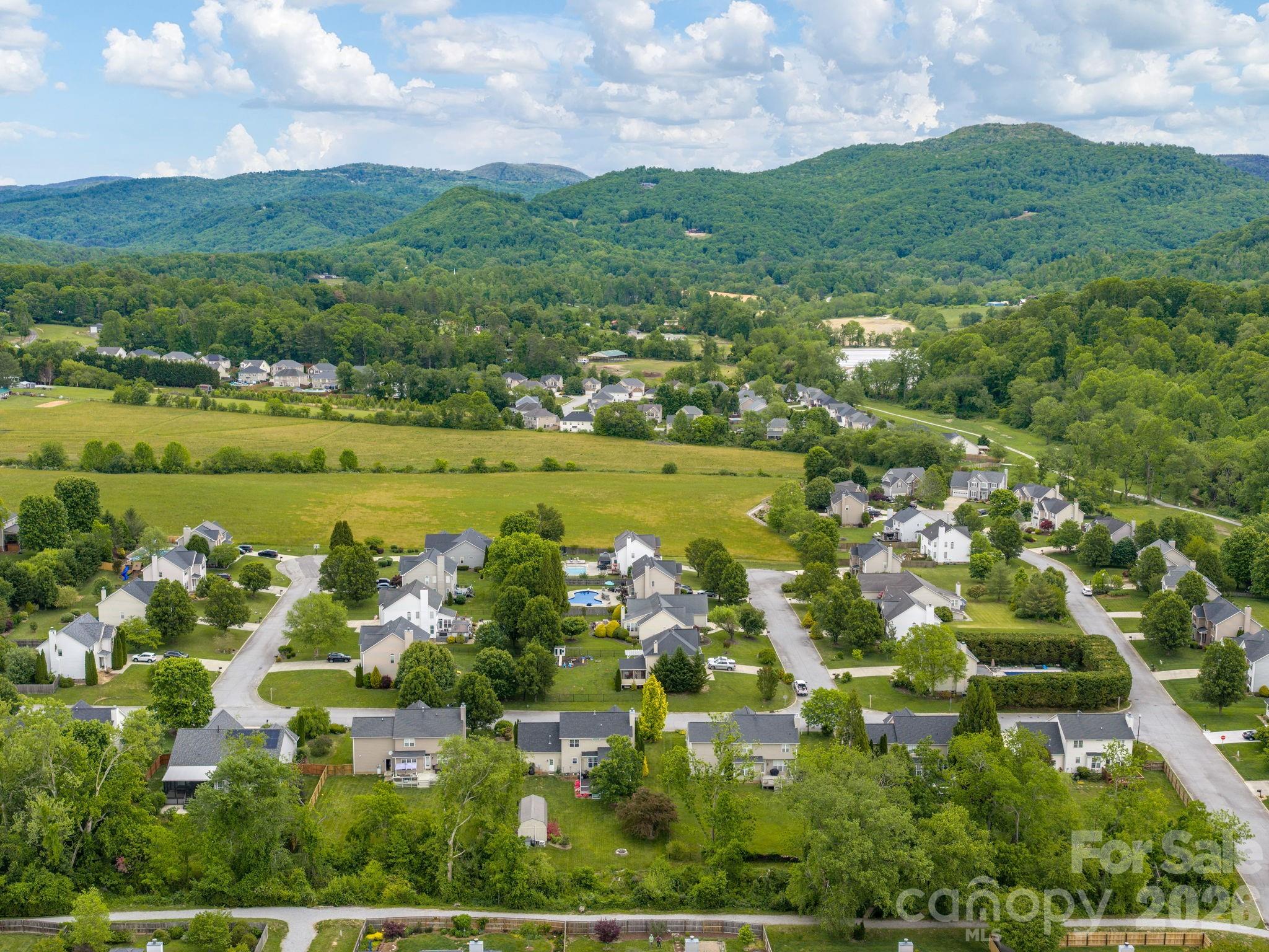 288 Walnut Crest Road — Fletcher
