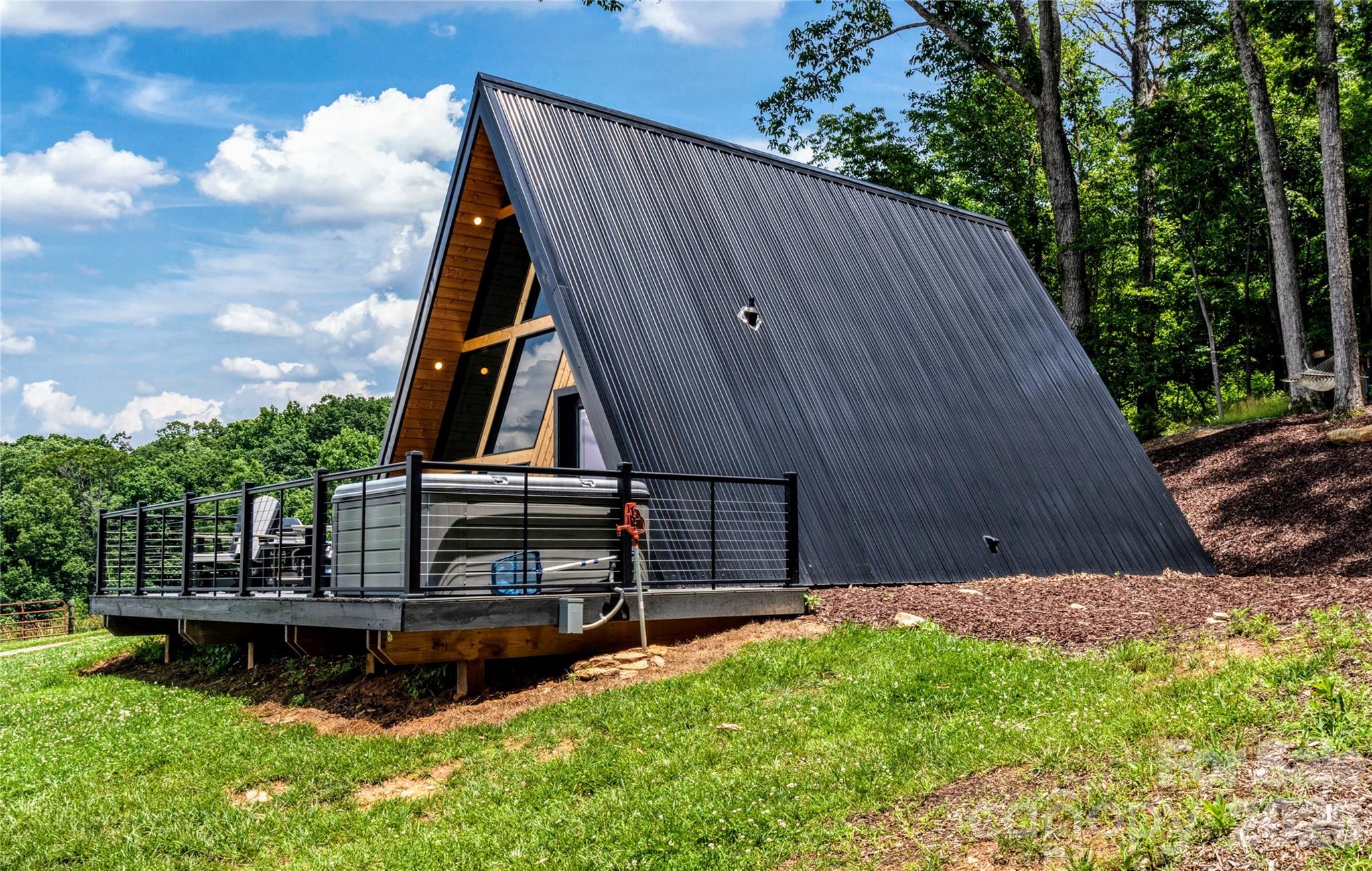 2320 Swan Creek Road — Jonesville