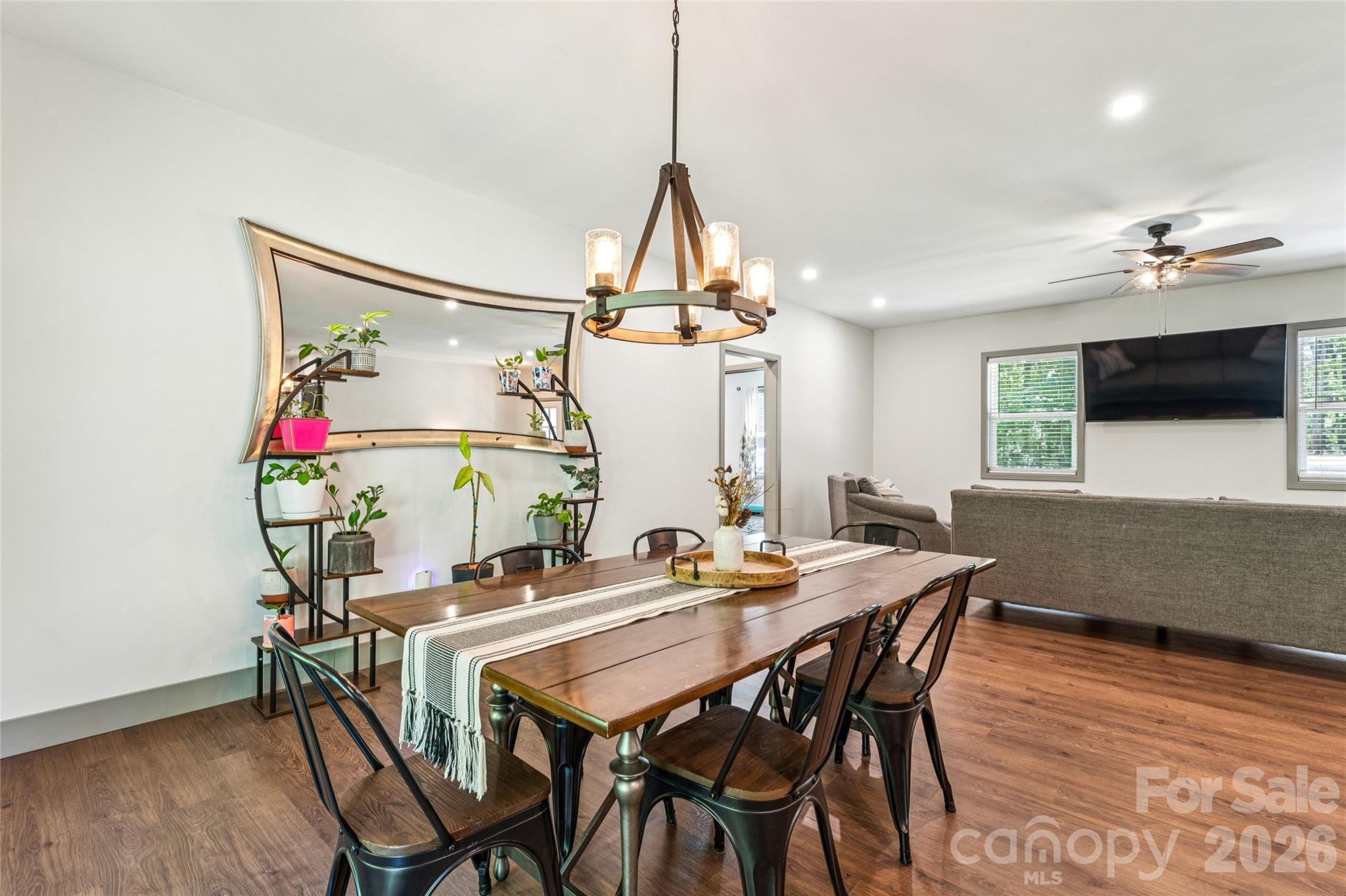 305 Robinson Avenue — Mount Holly