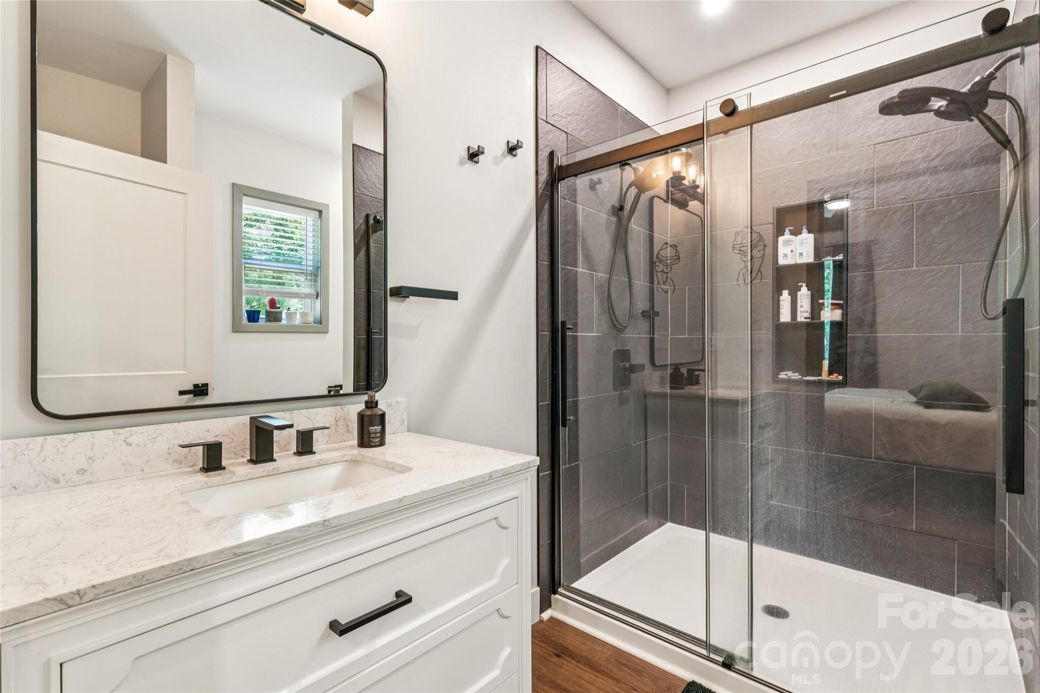 305 Robinson Avenue — Mount Holly