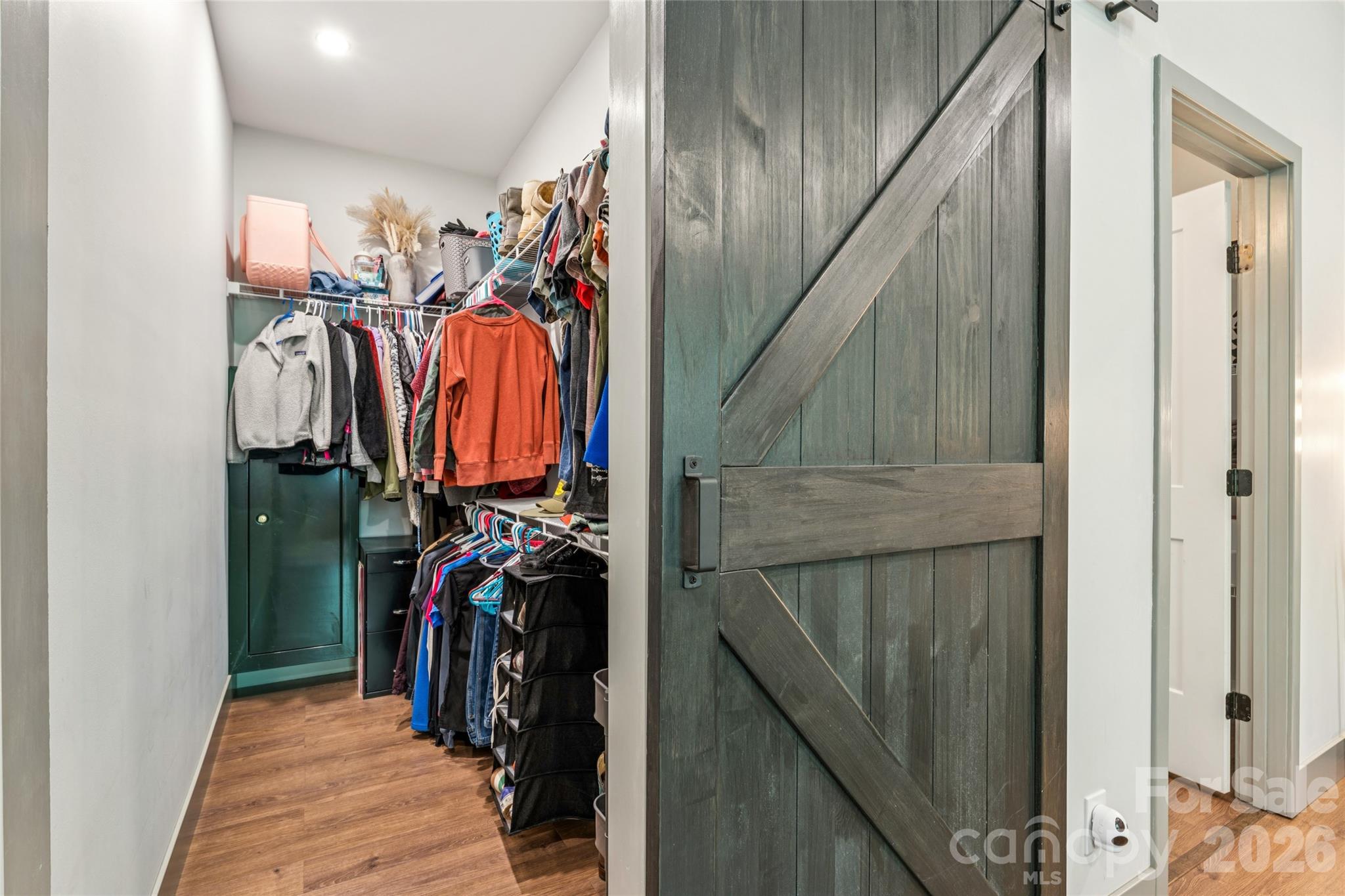 305 Robinson Avenue — Mount Holly