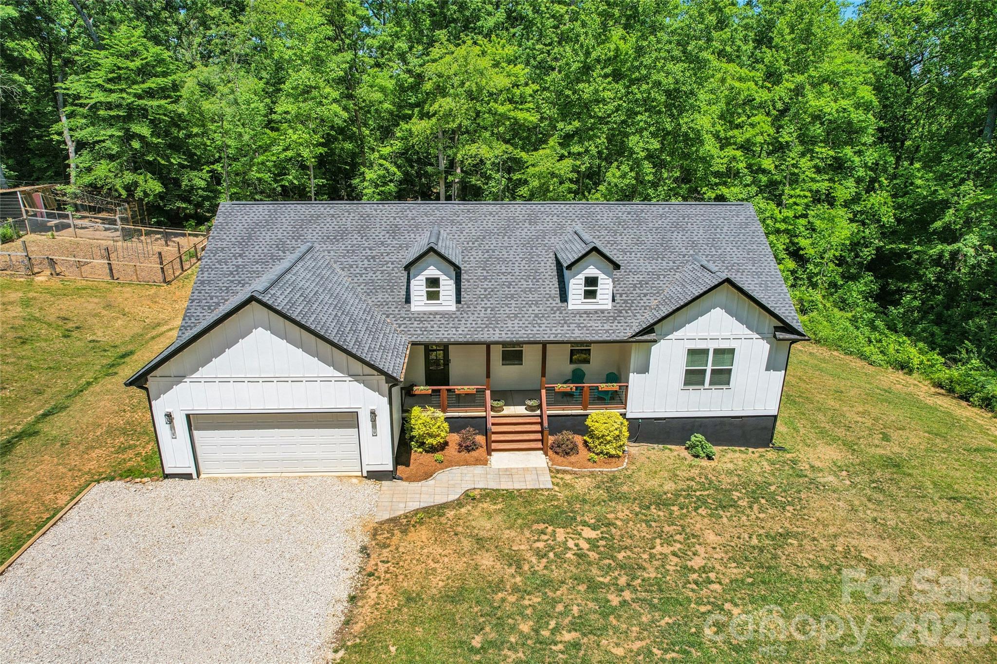 305 Robinson Avenue — Mount Holly