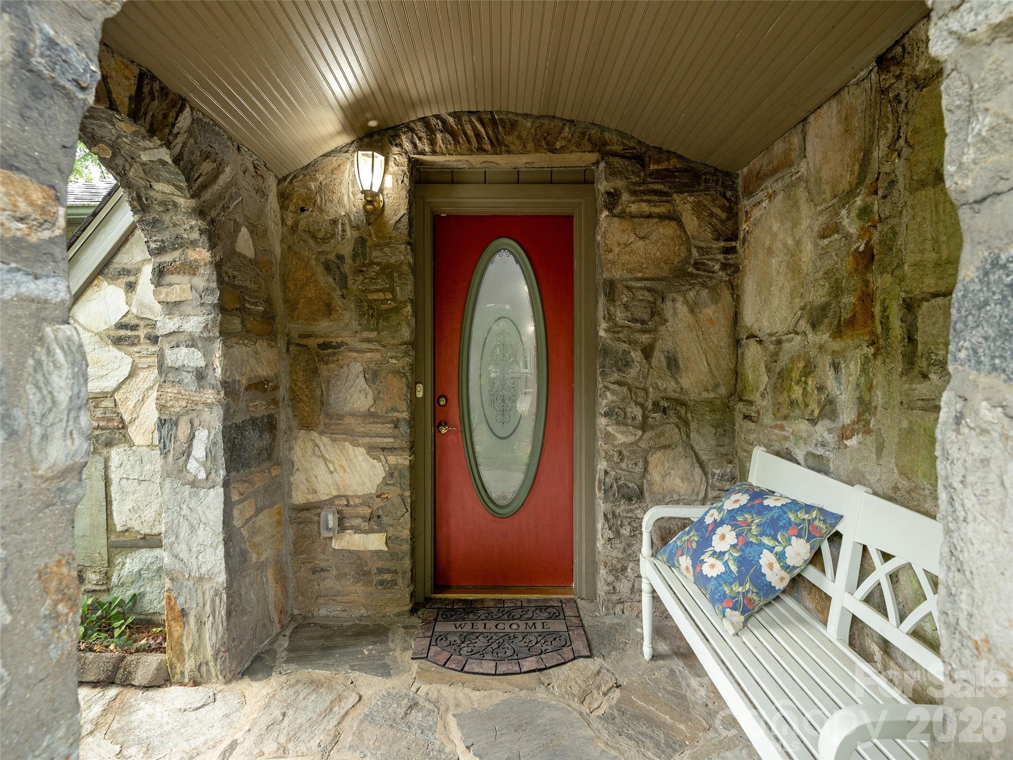 115 Oakland Road — Asheville