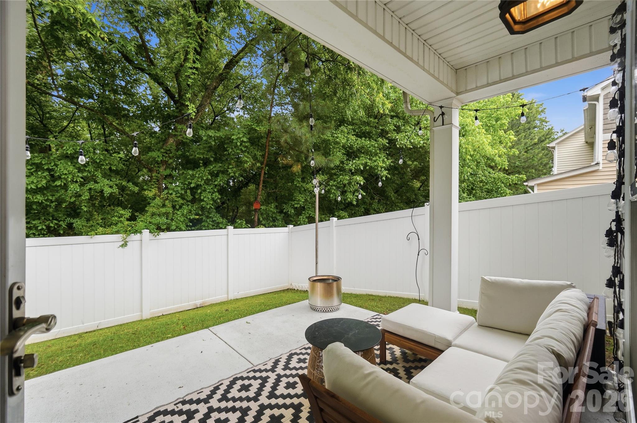 4613 Craigmoss Lane — Charlotte